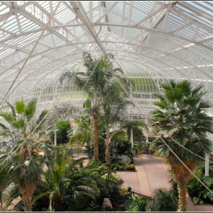 Inside the Winter Garden by Jean-Pierre Dalbéra licensed under CC-BY-2.0.