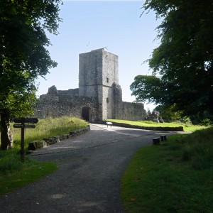 Mugdock Castle entrance by Andy Mitchell licensed under CC-BY-SA-2.0