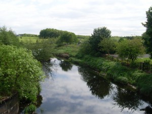White Cart Water by Stephen Sweeney licensed under CC-BY-SA-2.0.